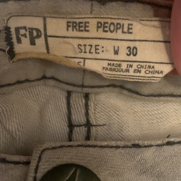 Free People Low Rise Denim Jeans. Size 30, Light Gray with Black Stitching. - Picture 2 of 5